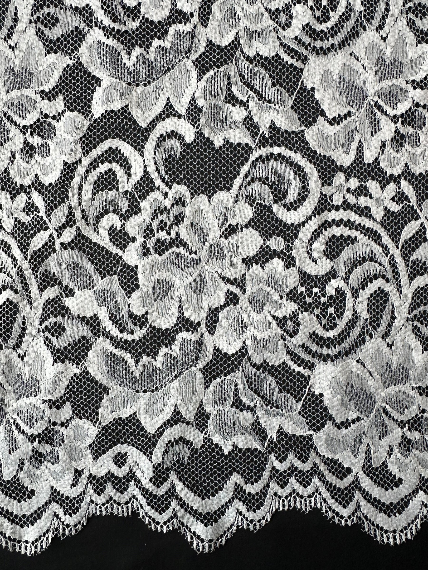 Ivory Lace - LA1008