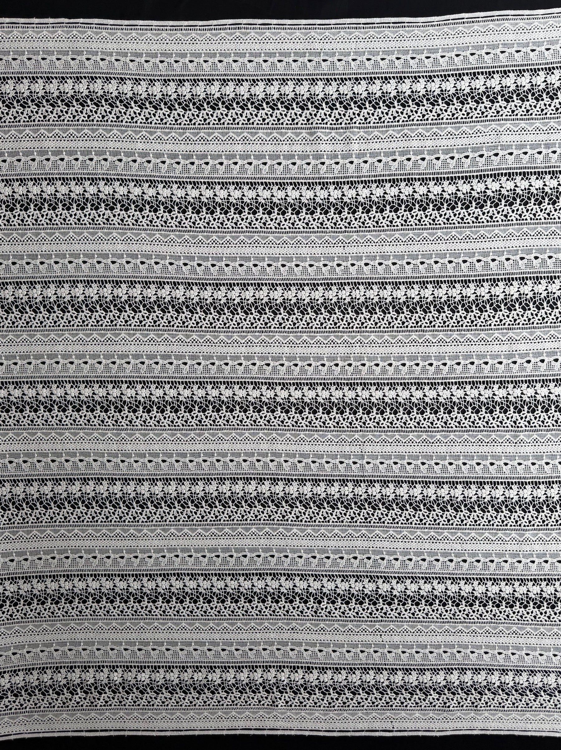Ivory Guipure Lace - LB2012