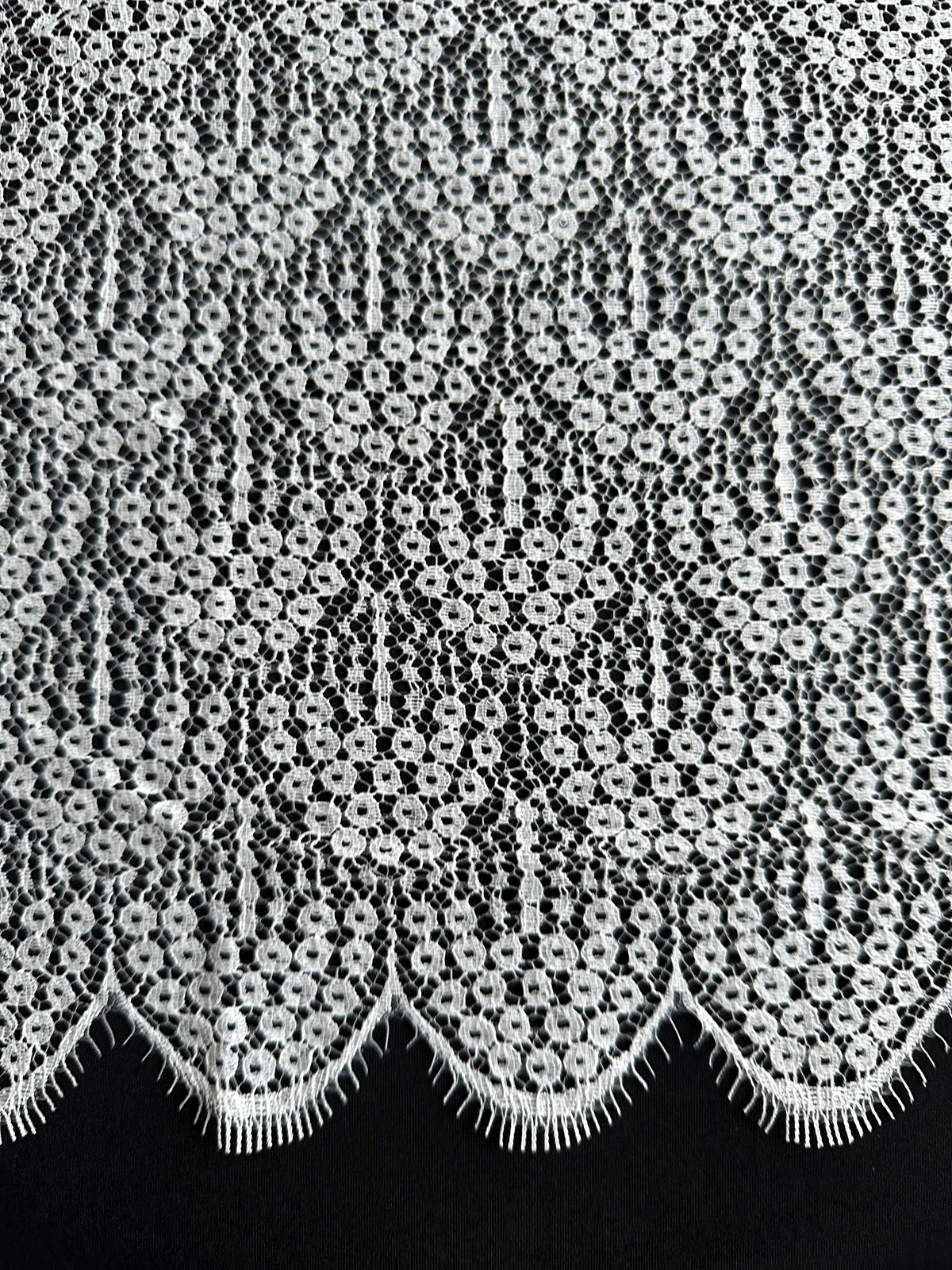 Ivory Chantilly Lace - Bentley