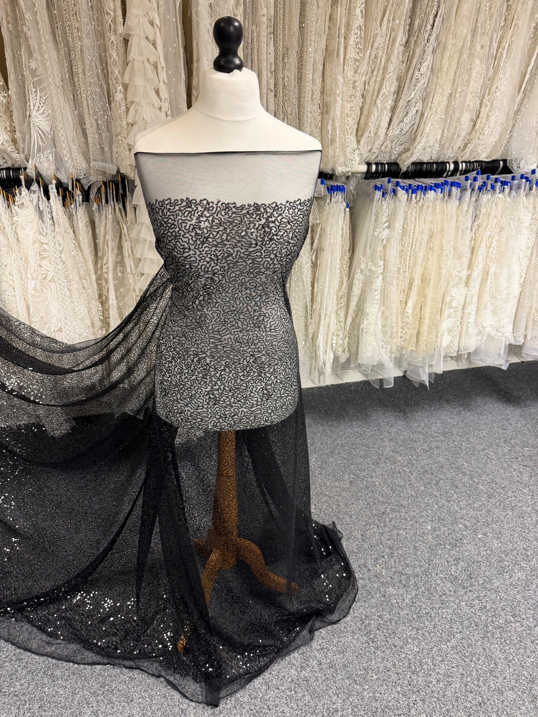 Black Sequin Lace - P913