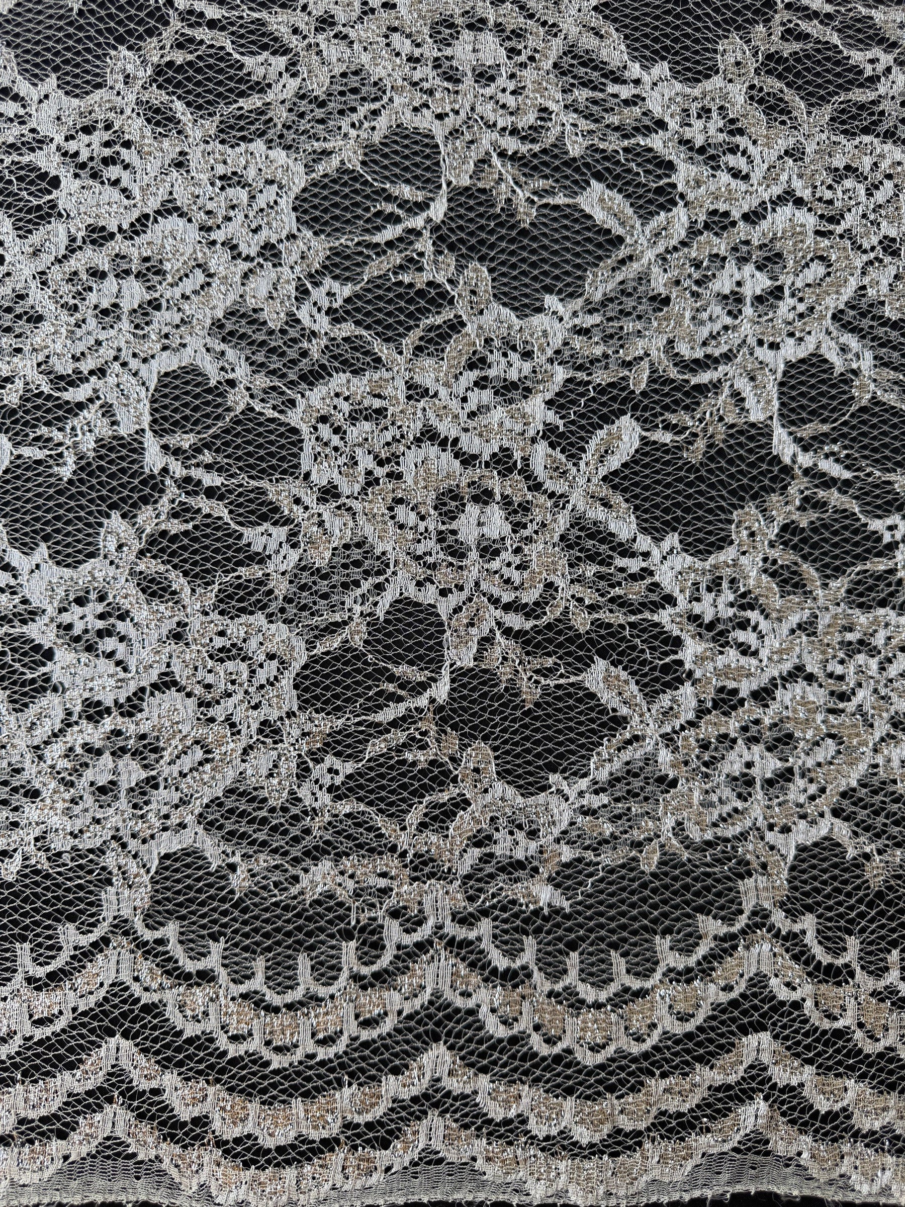 Ivory with Silver Chantilly Lace - P208