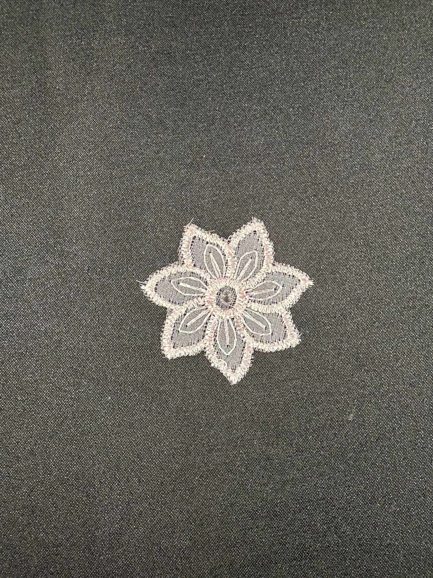 Pink Daisy Motif with Swarovski - Aladdin