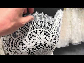 Ivory Lace - LA1013