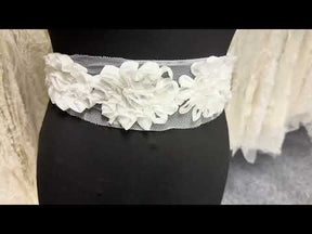 Ivory 3D Lace Trim - T355