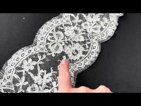 Ivory Corded Chantilly Lace Trim – Zetina