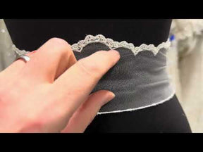Ivory Lace Trim - T208