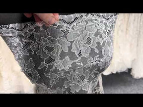 Ivory Chantilly Lace - P177