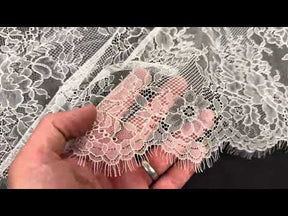 Ivory Leavers Lace - P731