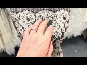 Antique Rose Chantilly Lace - P305 (90cm)