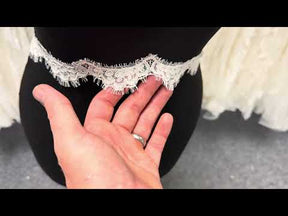 Ivory Corded Chantilly Lace Trim - Ritonella
