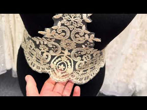 Champagne Corded Lace Trim - T623