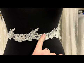 Ivory Corded Lace Trim - T58