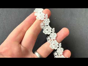 Ivory Guipure Lace Trim - T711