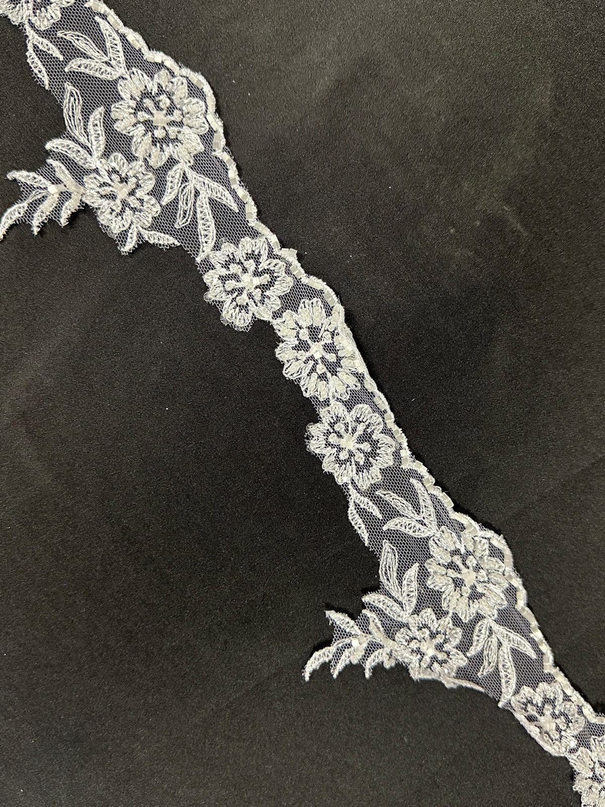 White Beaded Lace Trim - Roxanne T 707 (CF)