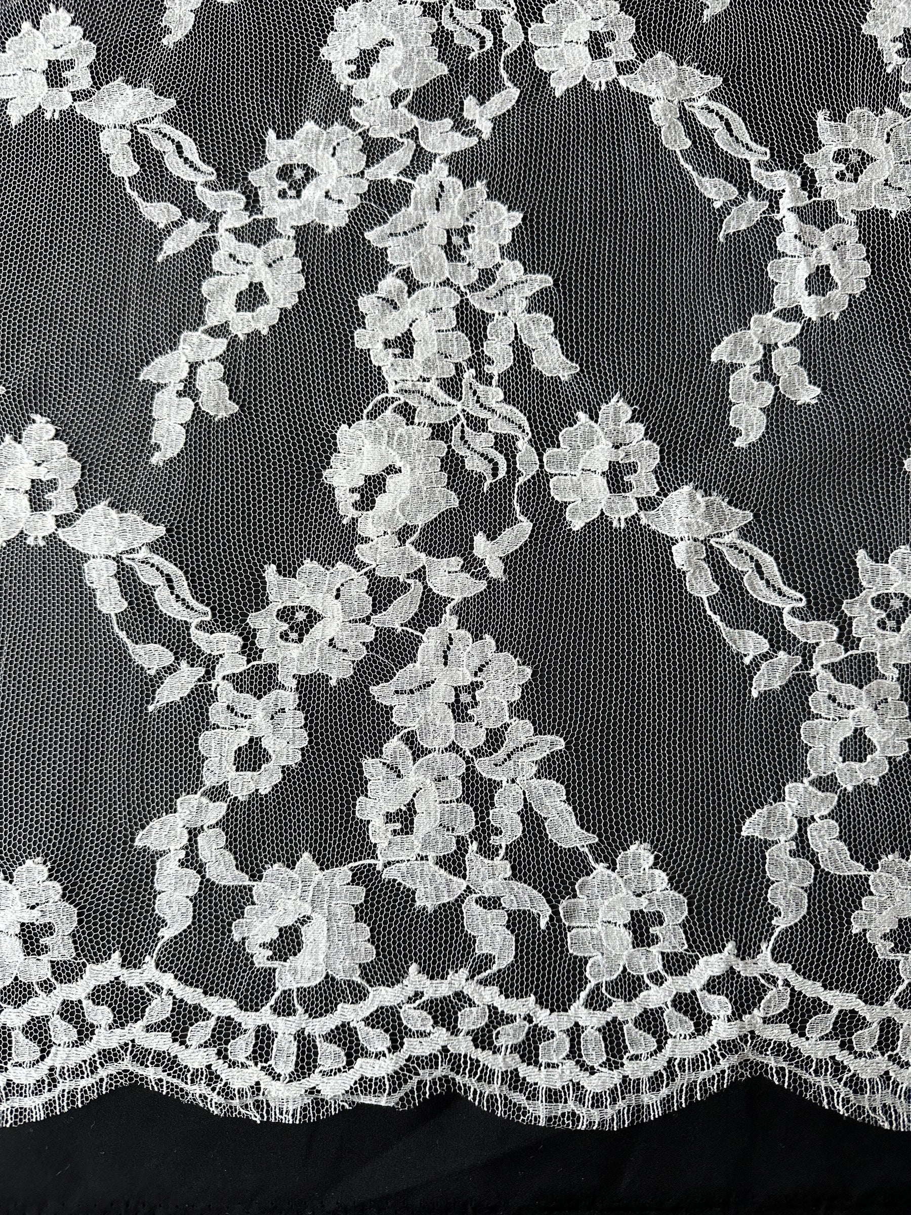 Ivory Chantilly Lace - Crew