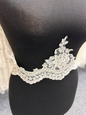 Ivory Sequin Lace Trim - T492