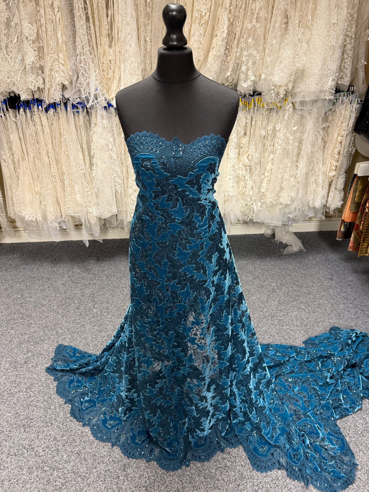 Teal 3D Velvet Lace - EB3023