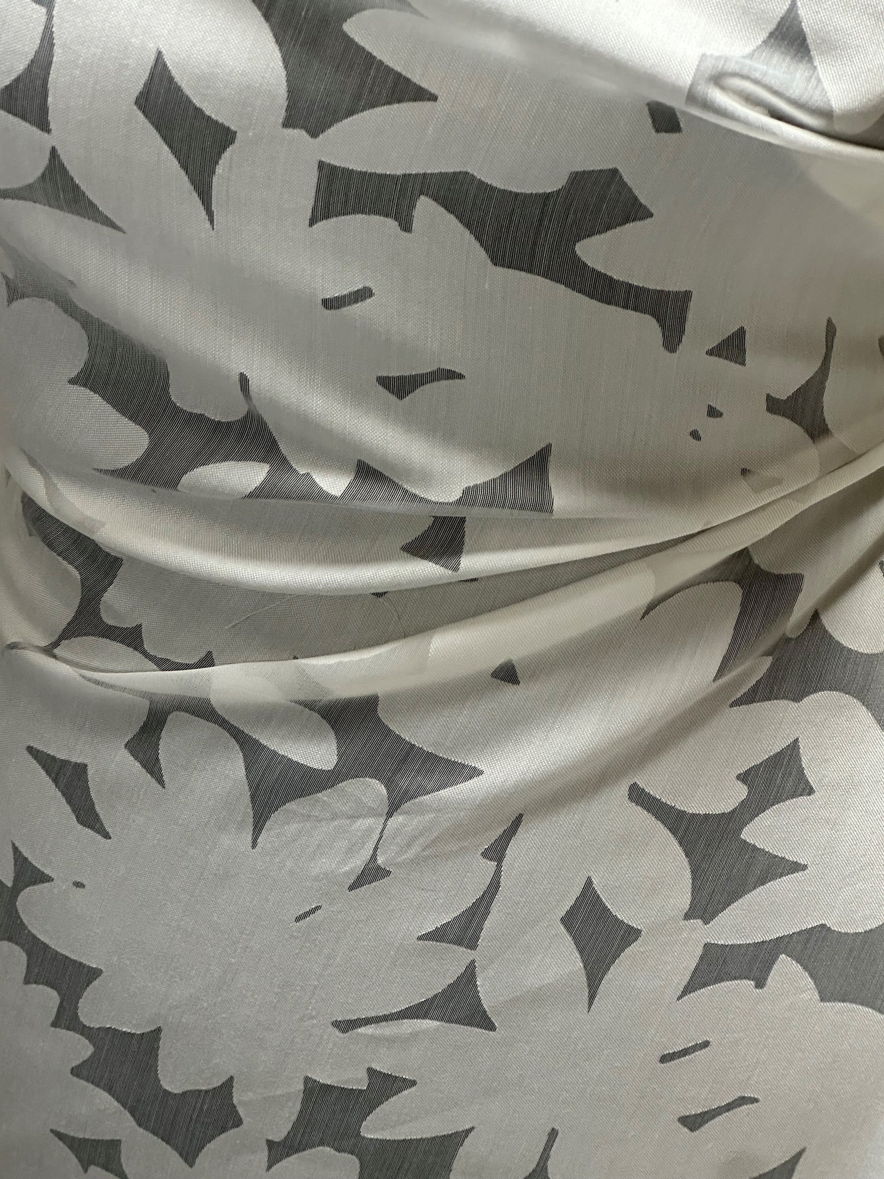 Ivory Burnout Print - Venus (CF)