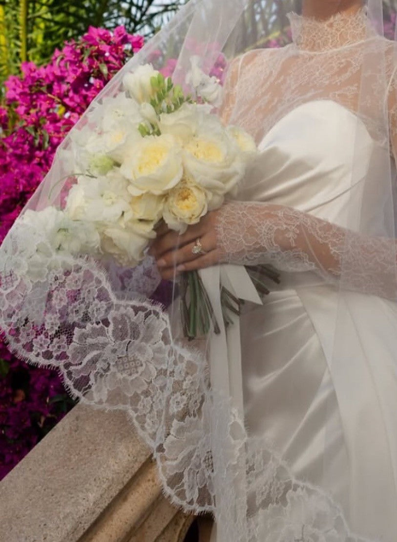 Ivory Chantilly Lace Trim - Tatum