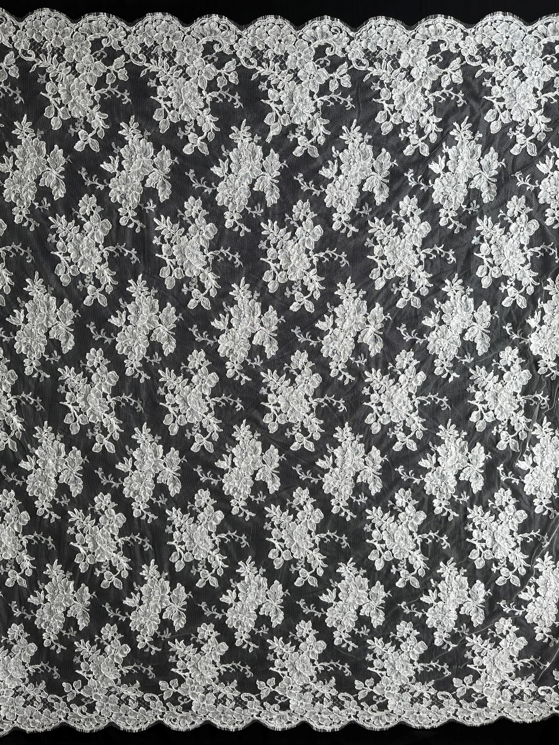 Ivory Corded Chantilly Lace – Zetina