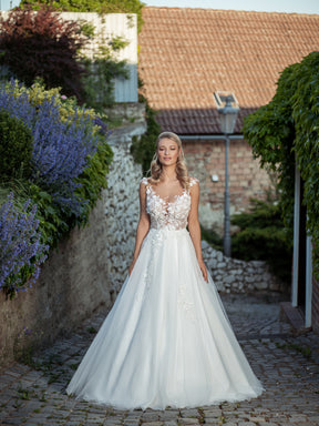 Ivory Embroidered 3D Lace - Abiona