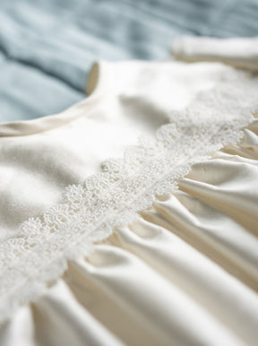 Ivory Lace Trim - Salamander