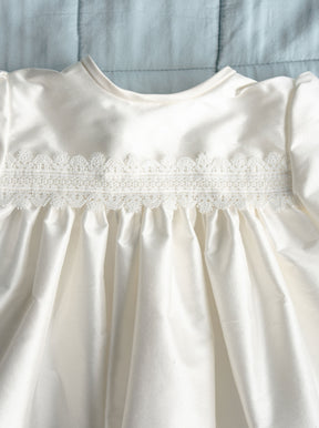 Ivory Lace Trim - Salamander