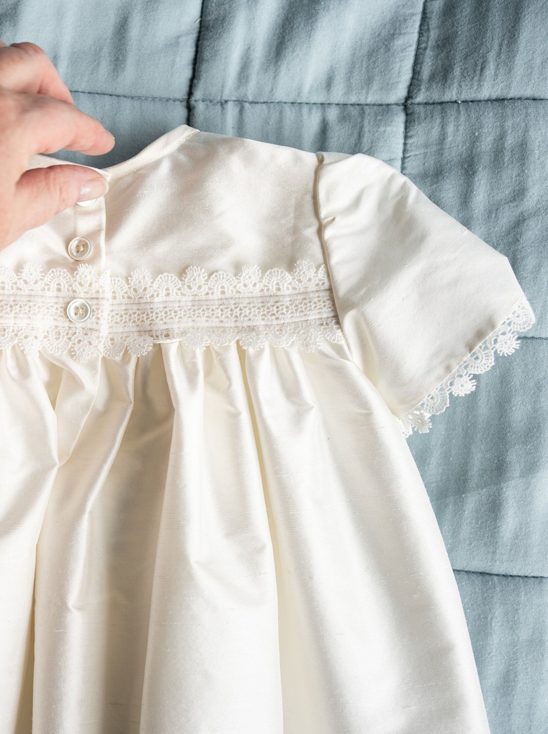 Ivory Lace Trim - Salamander