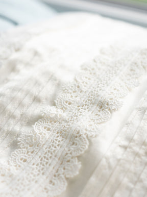 Ivory Lace Trim - Salamander