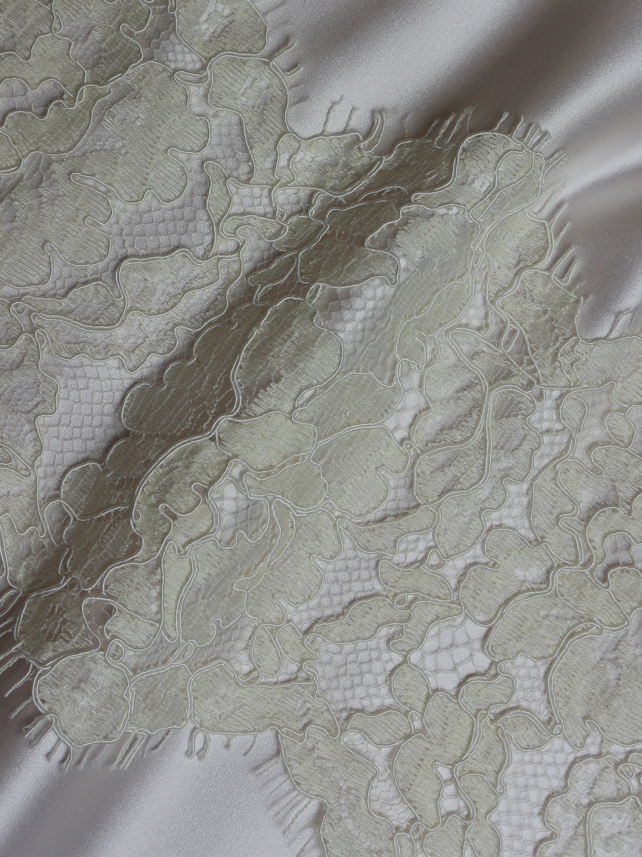 Ivory Chantilly Lace Trim -  Amy