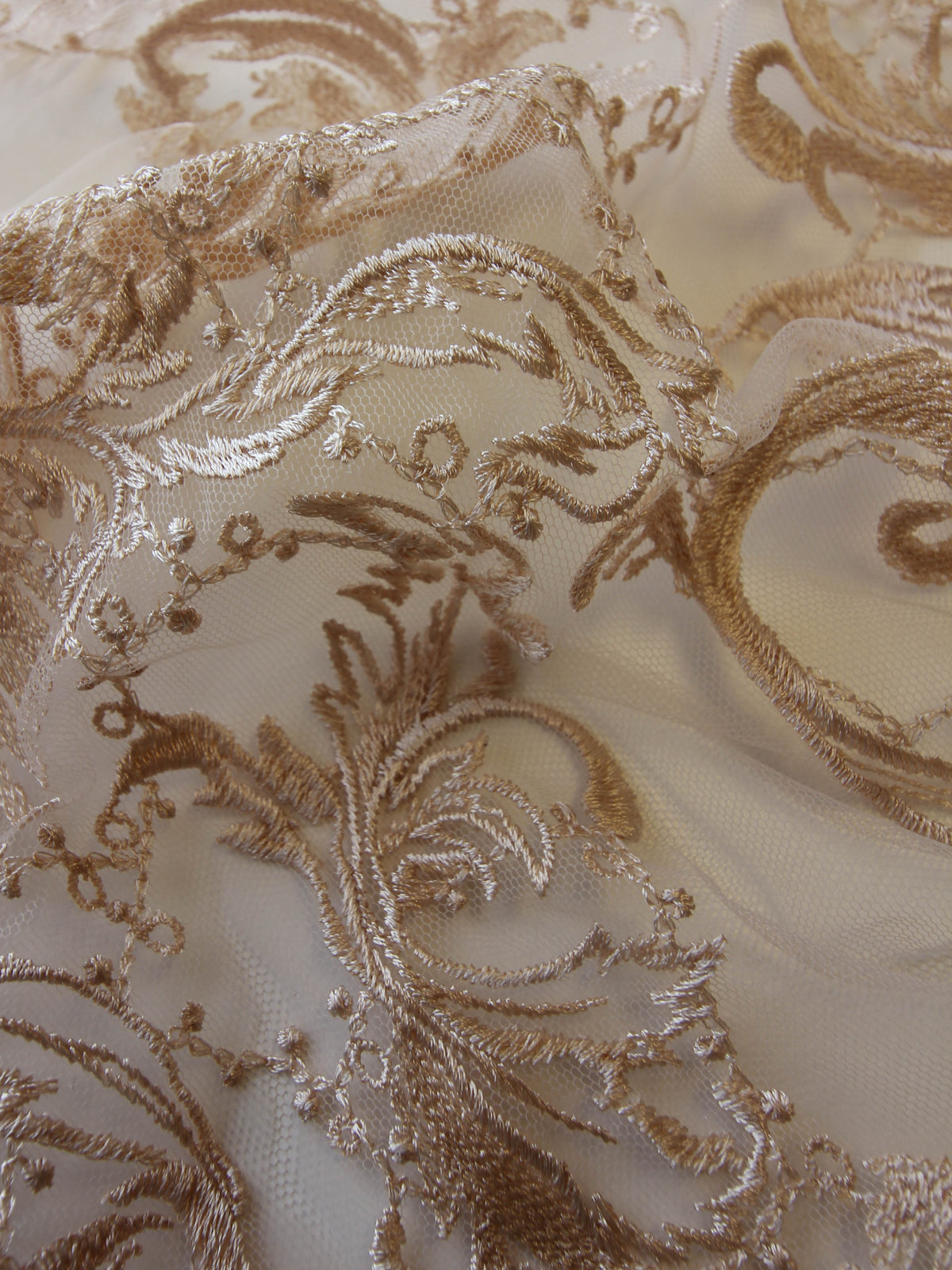 Frappé Embroidery Lace - Sortil