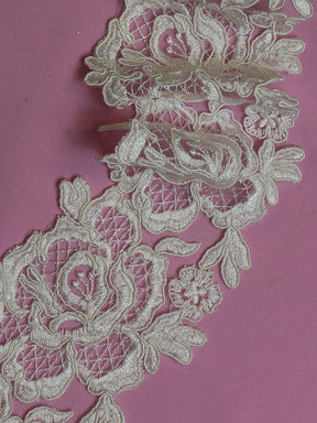 Ivory Corded Lace Trim - Gerbera