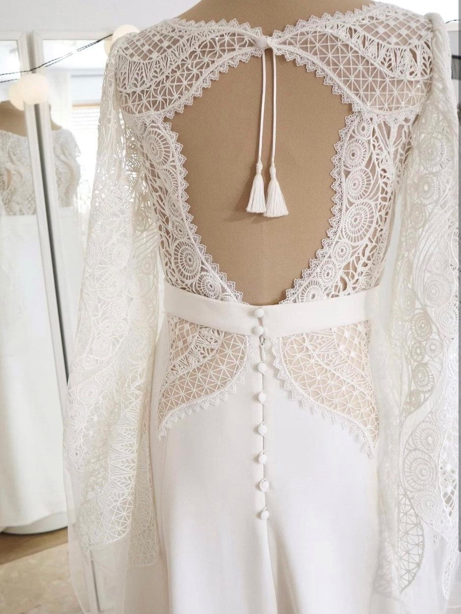 Ivory Embroidered Lace - Gianna