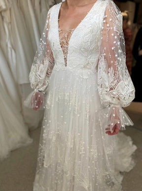 Ivory Embroidered Lace - Gioconda