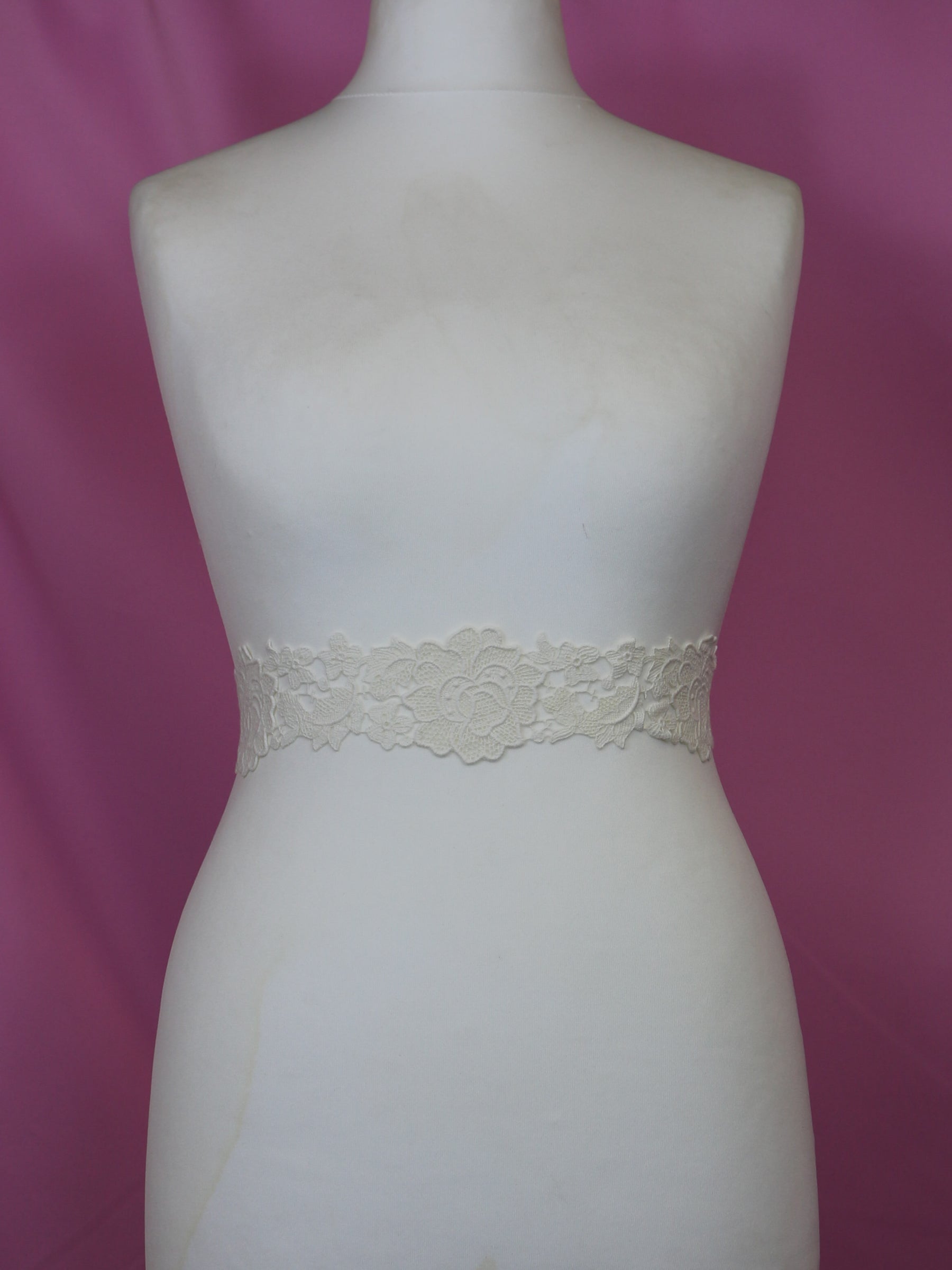 Ivory Guipure Lace Trim - Gypsy