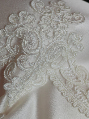 Ivory Corded Lace Trim - Hydrangea