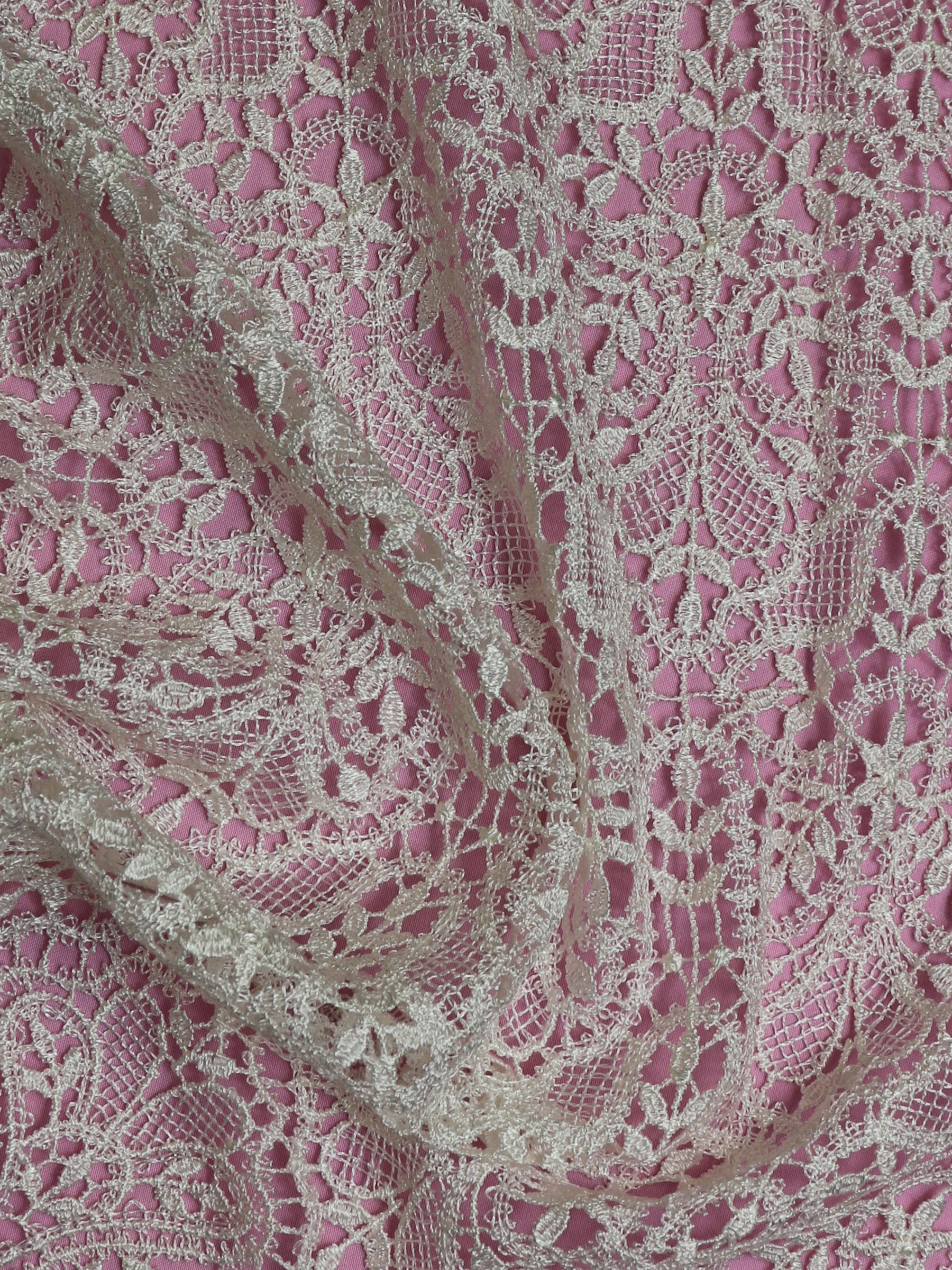 Ivory Guipure Lace – Isabella