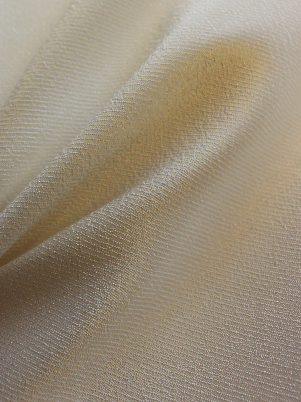 Ivory Poly/Rayon Mikado (142cm/56") - Emotion
