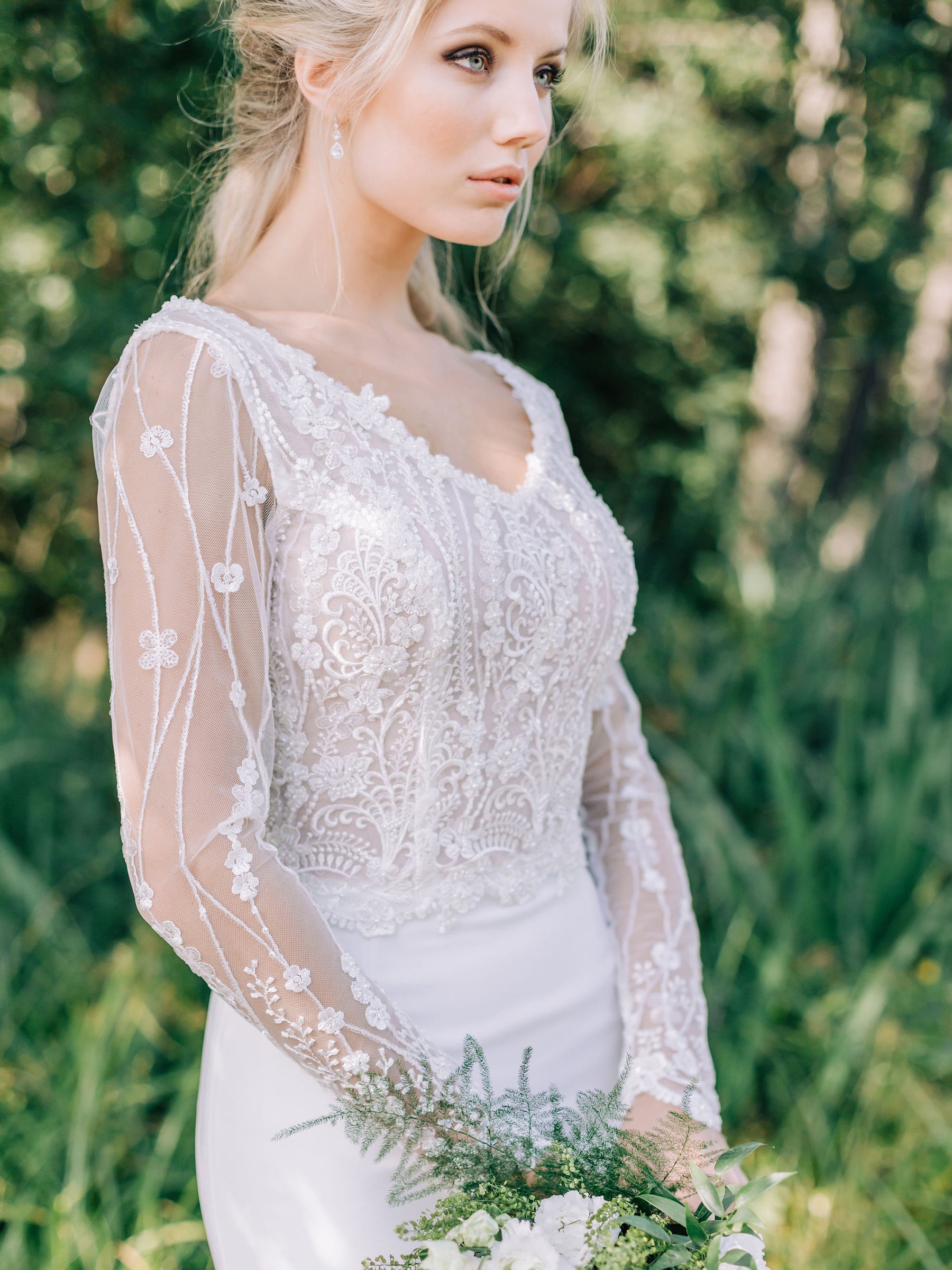 Ivory Embroidered Lace – Vera