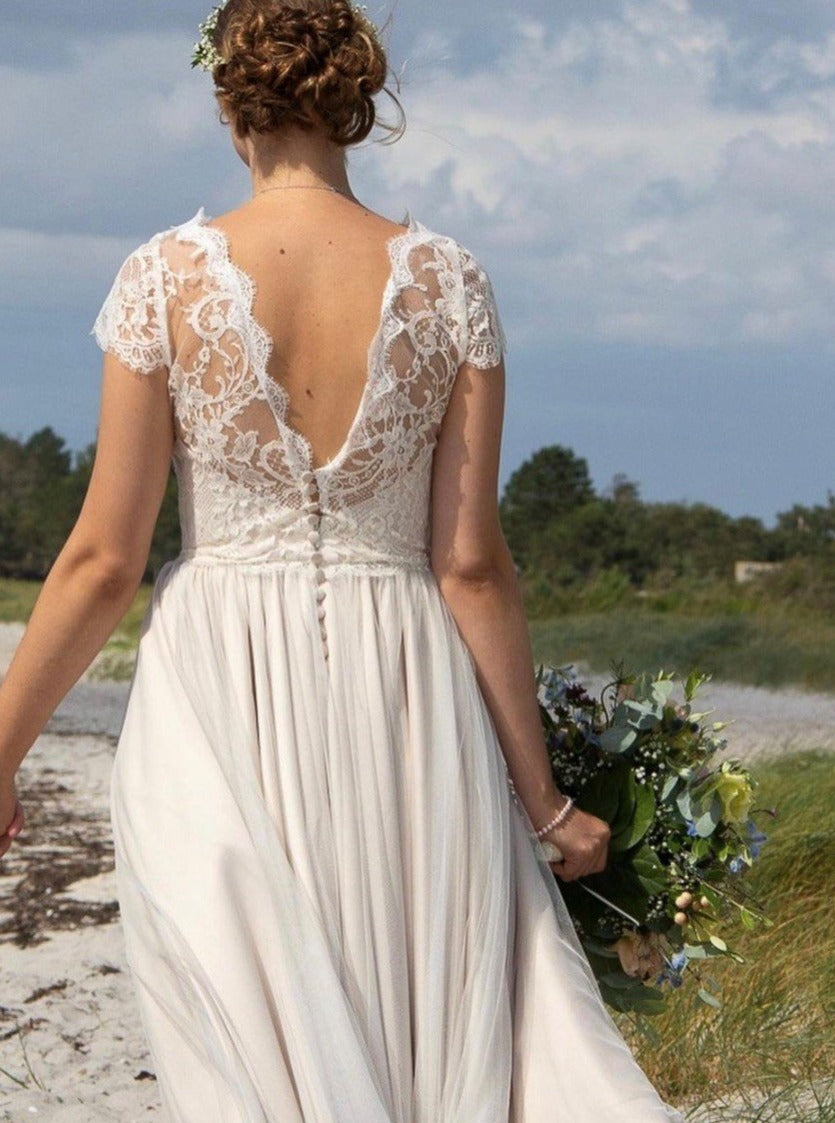 Chantilly Lace Trim : Elegant Bridal Wear - Bridal Fabrics