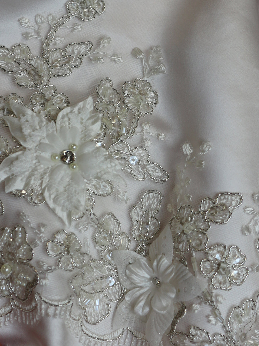 Ivory Flower Lace Trim - Naomi