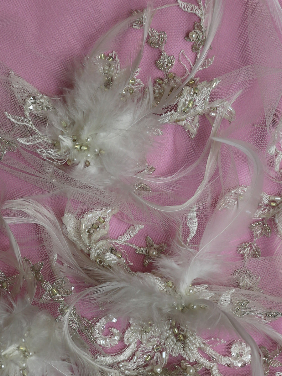 Ivory Feather Lace Chandler