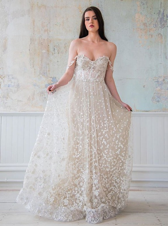 Ivory Embroidered Lace - Leontine