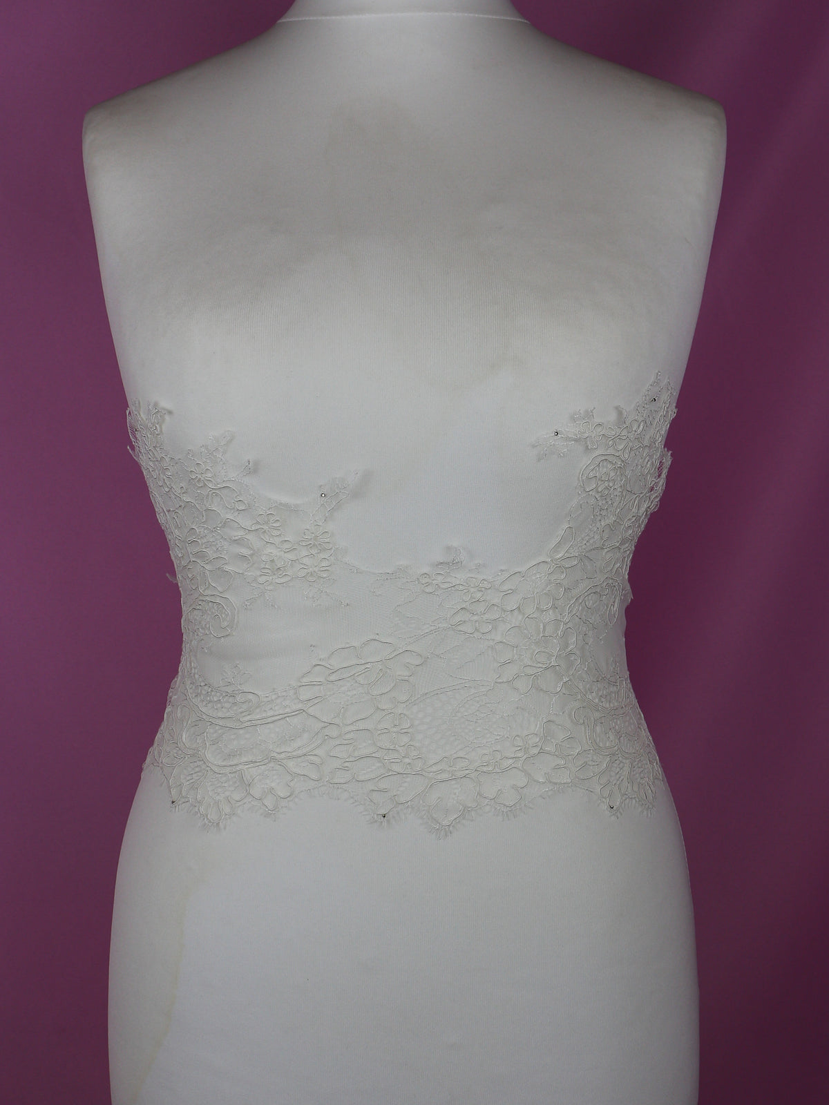 Ivory Corded Lace Trim - Suzanne