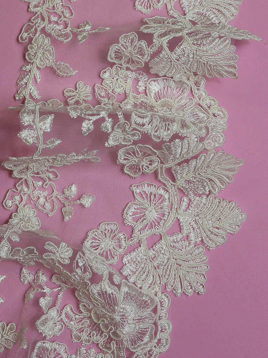 Ivory Corded Lace Trim - Sweet Pea