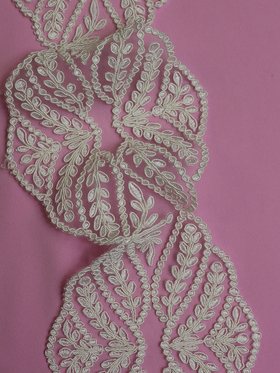 Ivory Corded Lace Trim - Vine