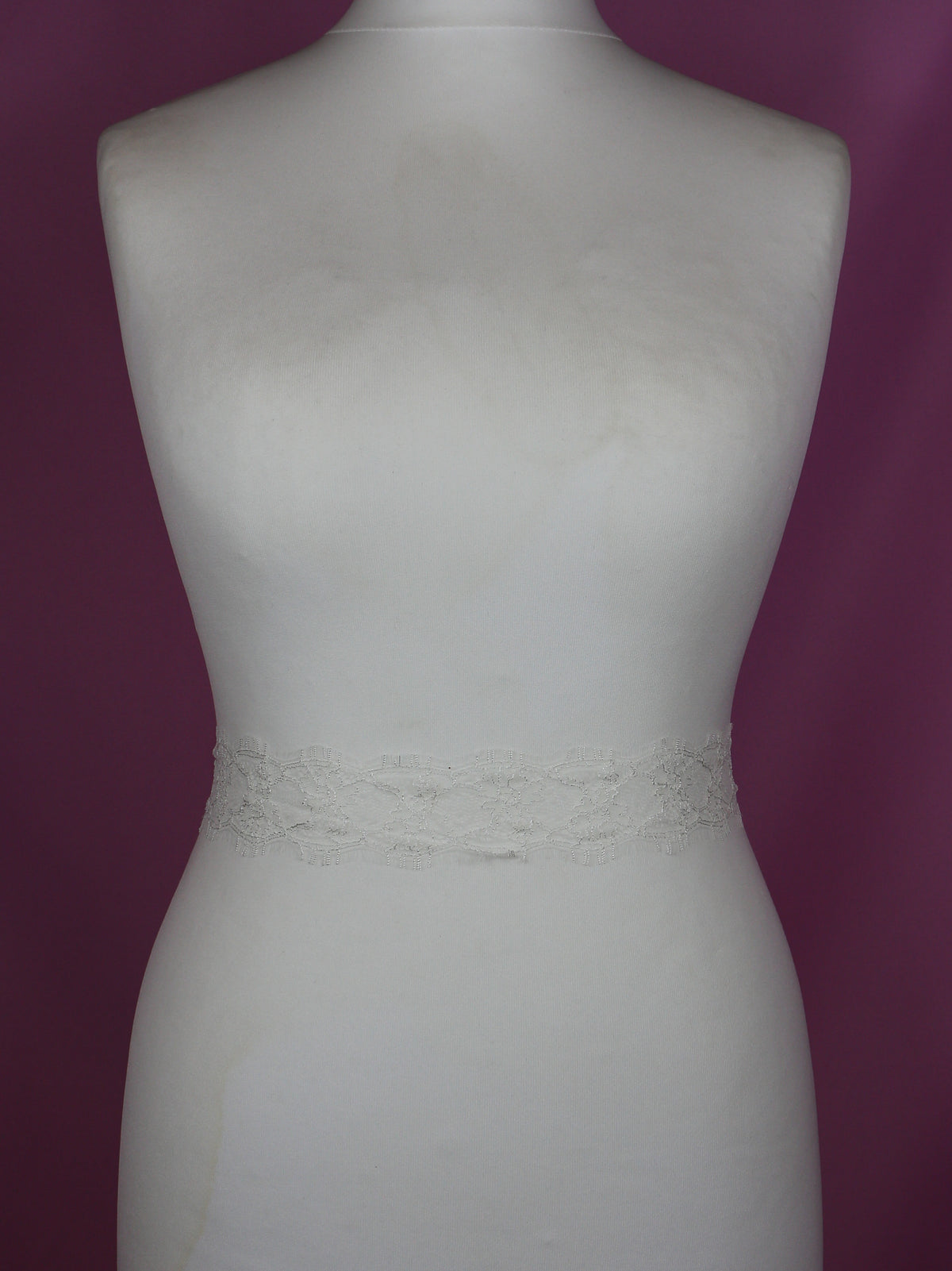 Ivory Chantilly Lace Trim - Yvette