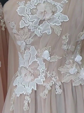 Ivory and Peach Lace - Anacita