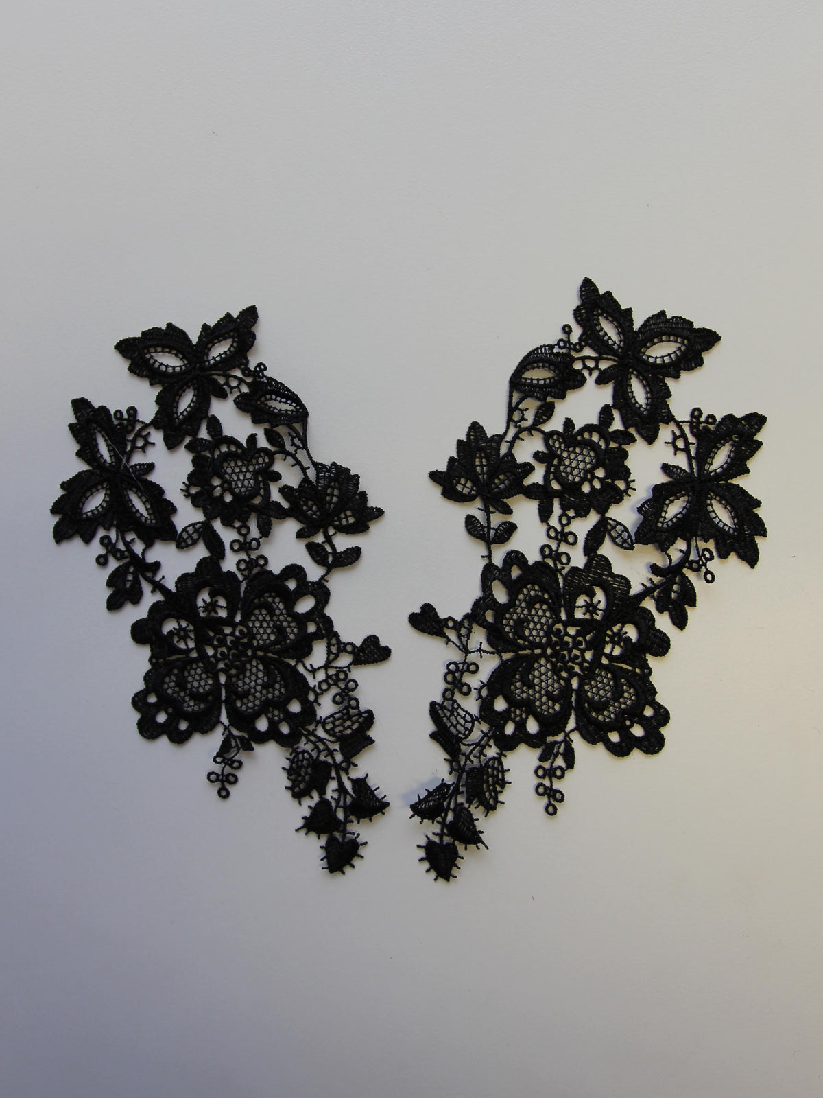 Black Guipure Lace Appliques - Courtney