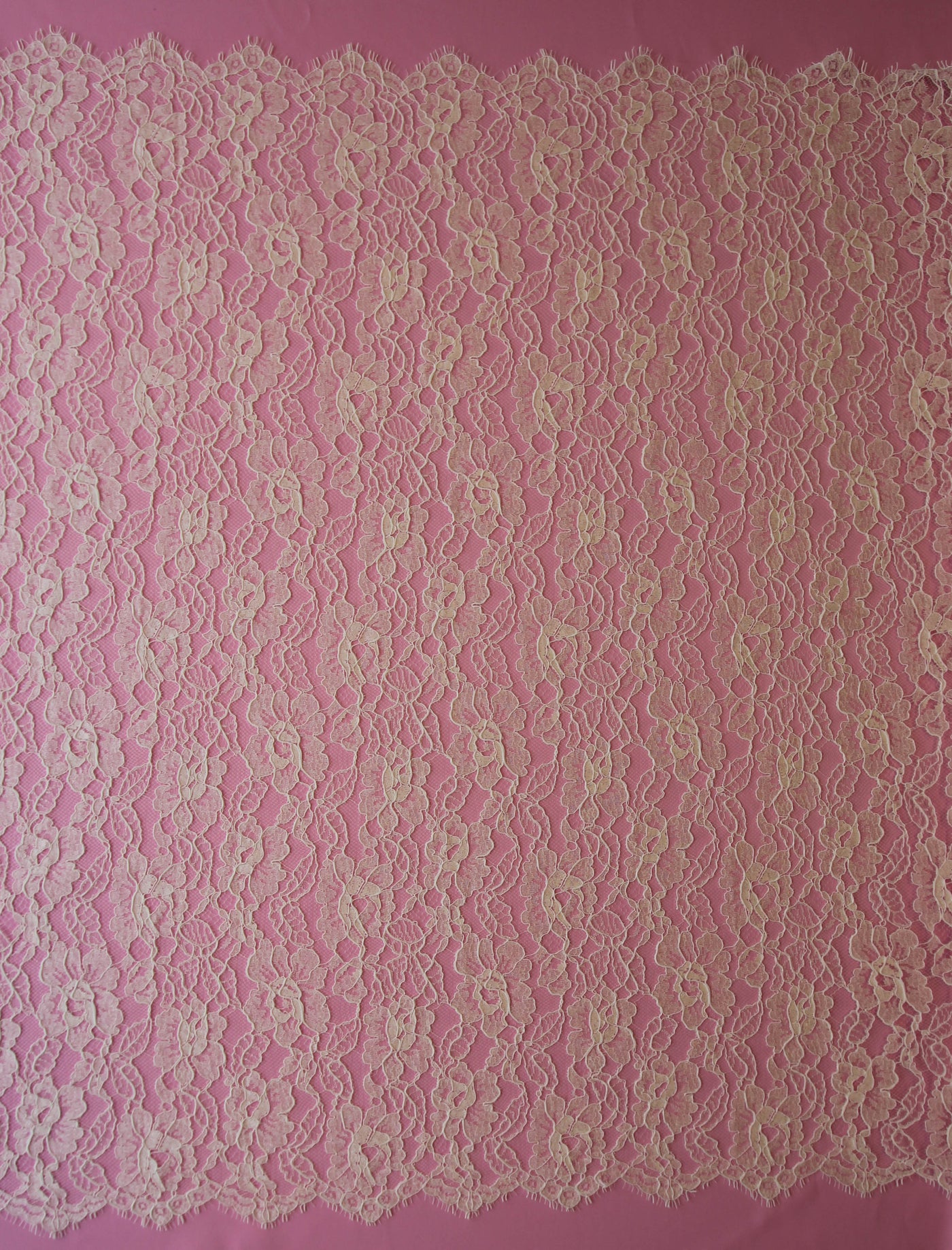 Ivory Chantilly Lace Amy